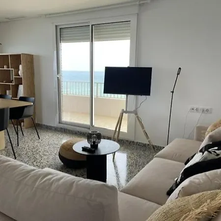 Triton Apartment *